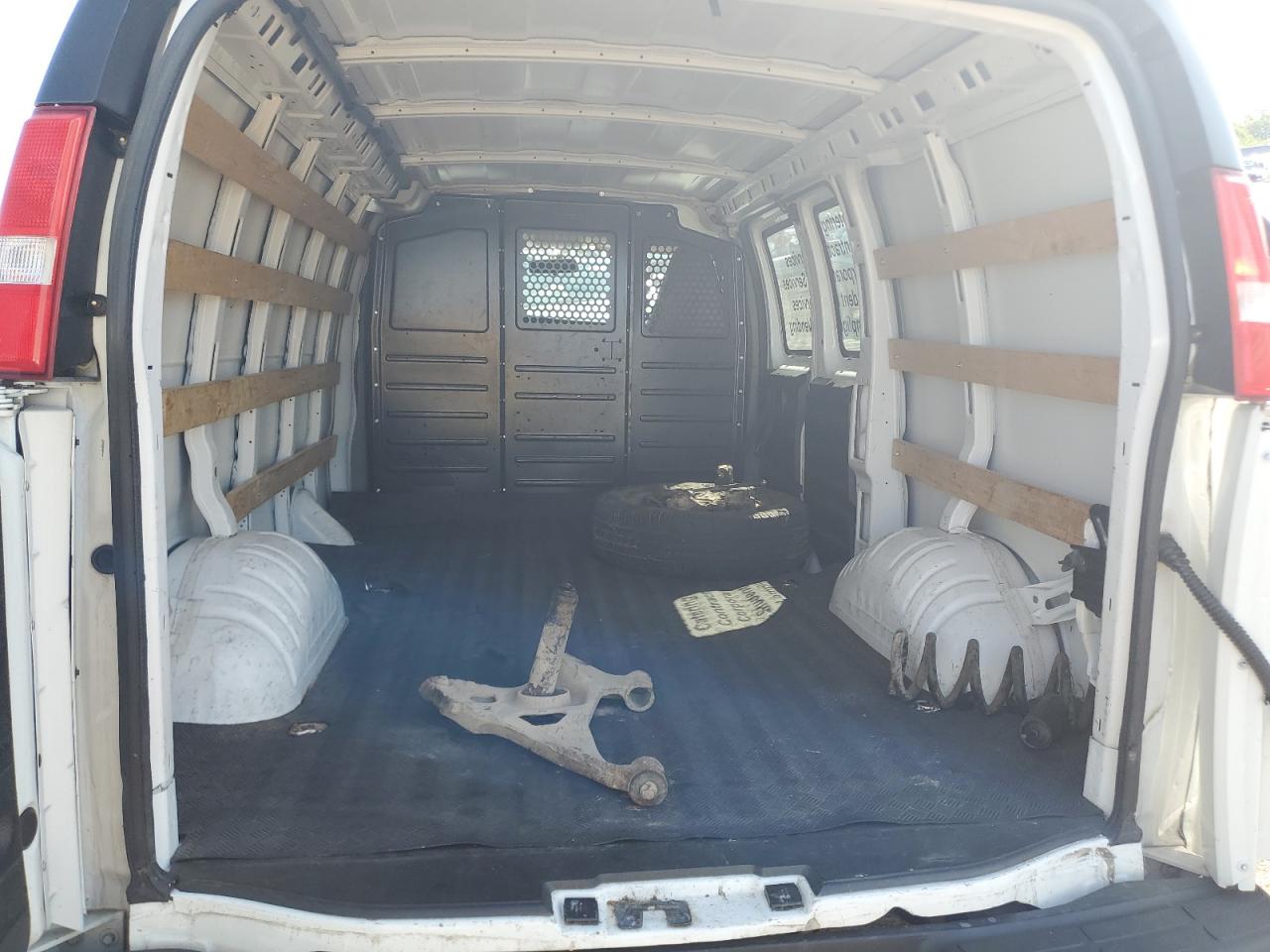 2020 Chevrolet Express G2500 VIN: 1GCWGAFG5L1203366 Lot: 65927675