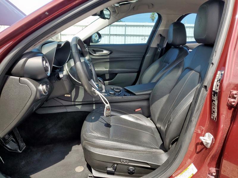  ALFA ROMEO GIULIA 2017 Burgundy
