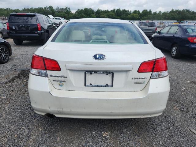  SUBARU LEGACY 2013 Biały