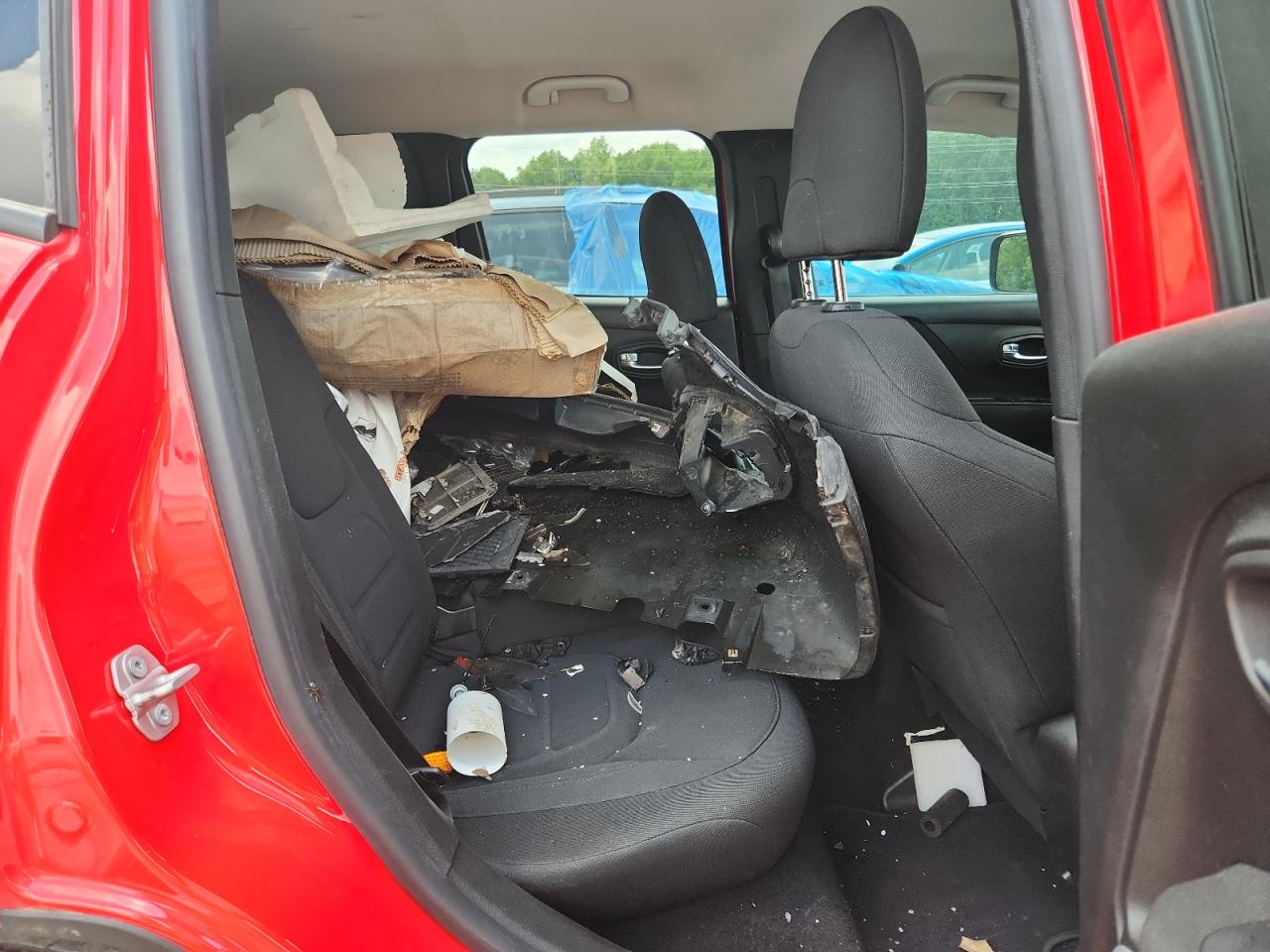 zaccjabb8jph05350 ZACCJABB8JPH05350 2018 Jeep Renegade Latitude