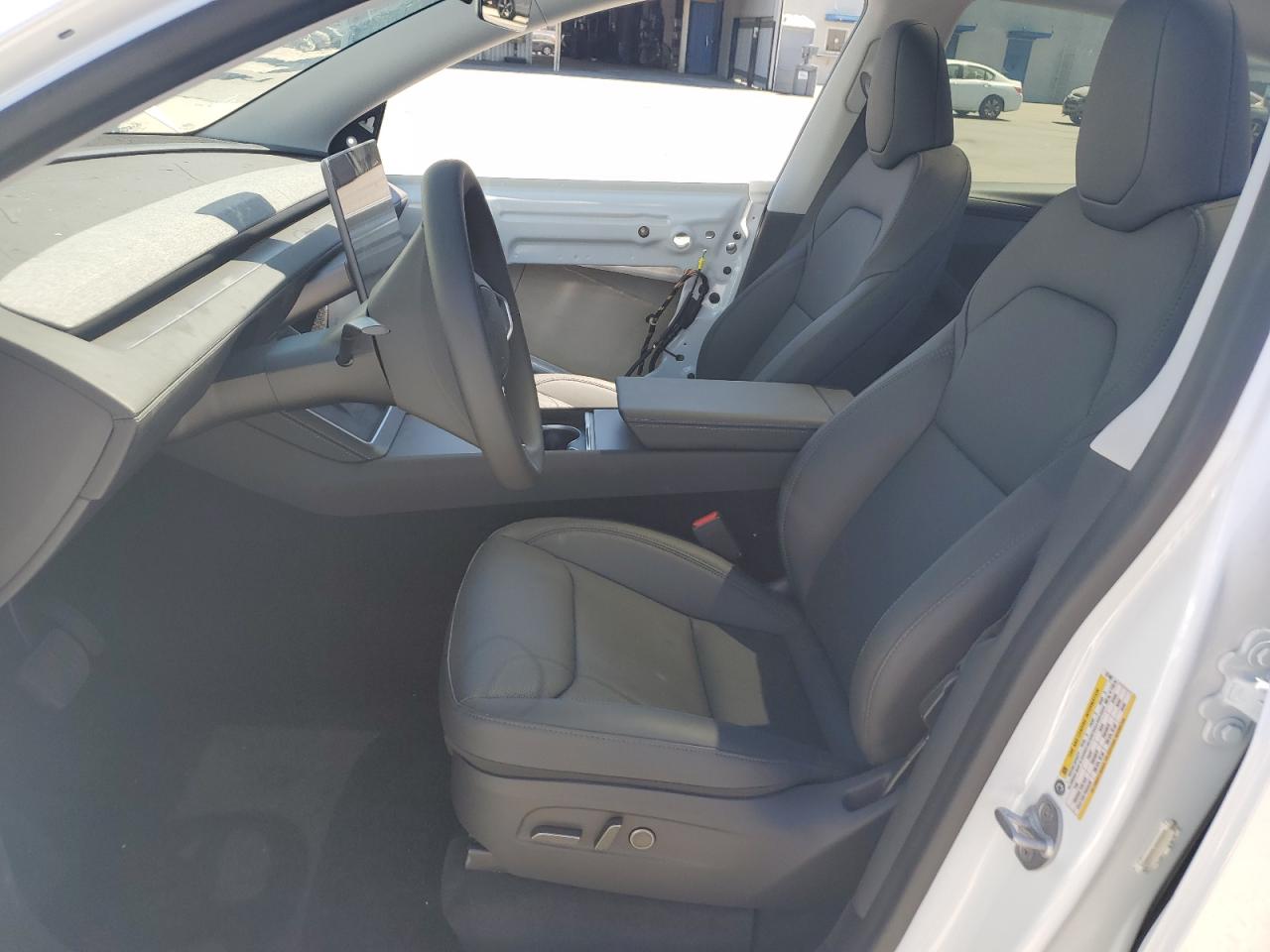 2026 Tesla Model Y VIN: 7SAYGDEEXTF377485 Lot: 66678265