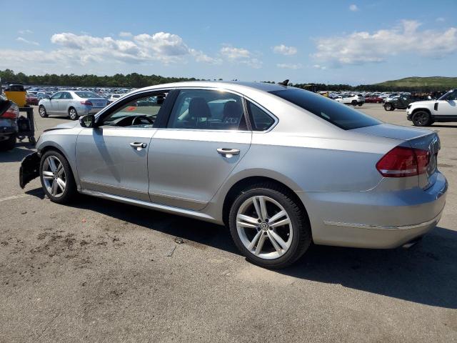  VOLKSWAGEN PASSAT 2014 Srebrny