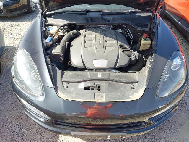 2011 PORSCHE CAYENNE V6