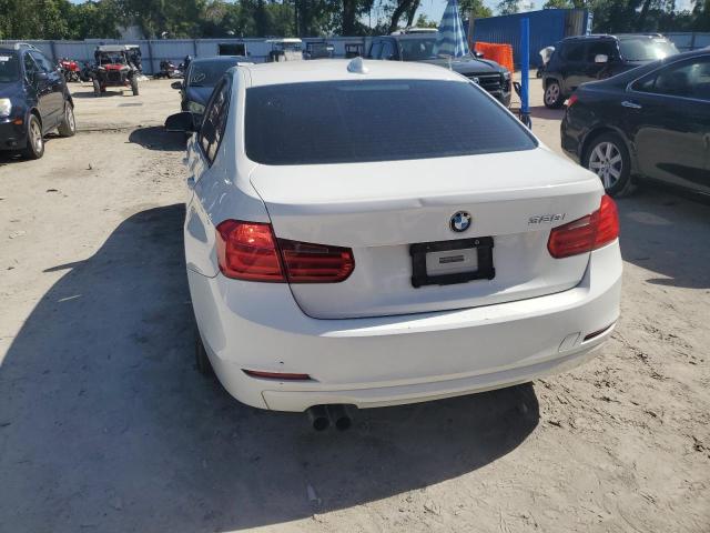  BMW 3 SERIES 2012 Белы