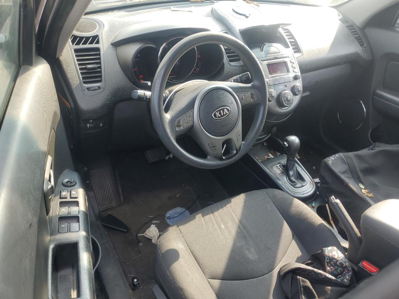 2011 Kia Soul + VIN: KNDJT2A2XB7196188 Lot: 66071545