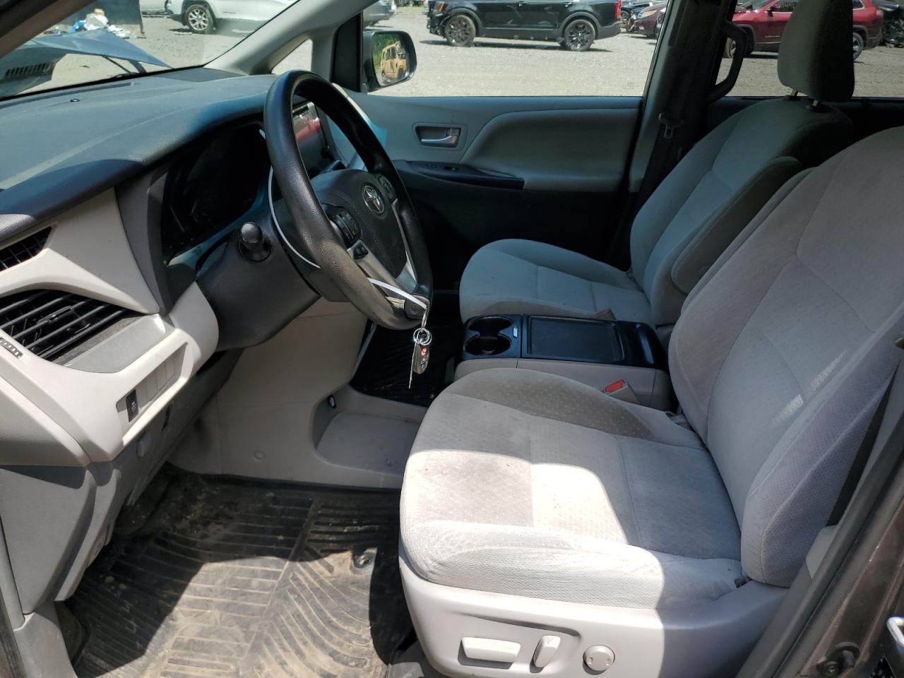 2015 Toyota Sienna Le VIN: 5TDKK3DC1FS530427 Lot: 63308515