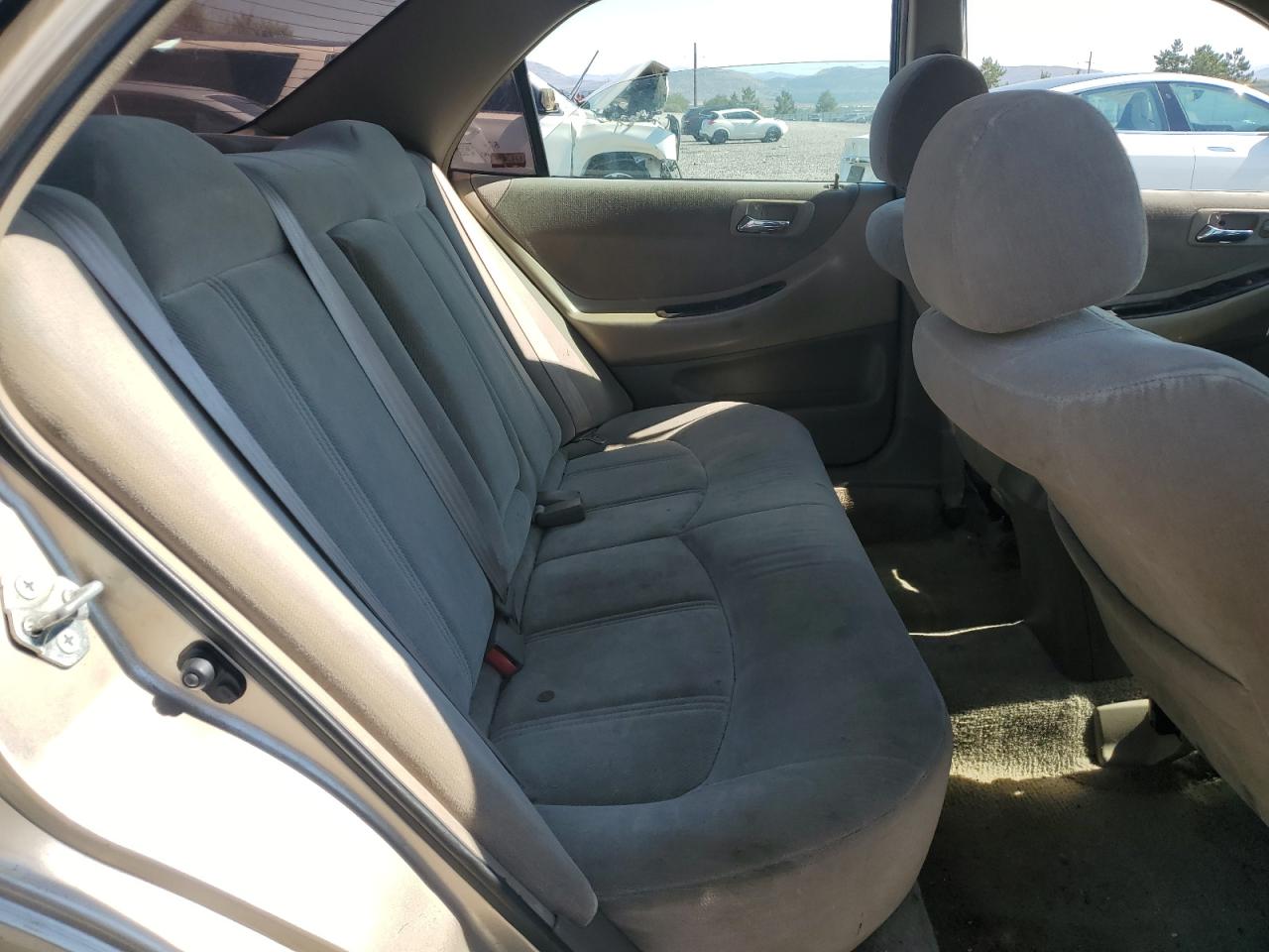 2000 Honda Accord Se VIN: 1HGCG6698YA096677 Lot: 64393205