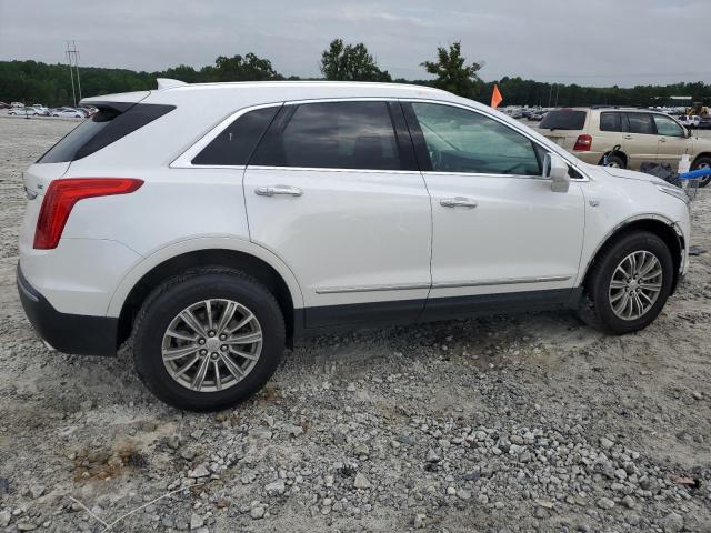  CADILLAC XT5 2017 Белы