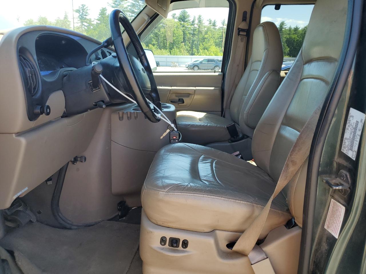 2001 Ford Econoline E150 Wagon VIN: 1FMRE11W51HB09912 Lot: 65548955