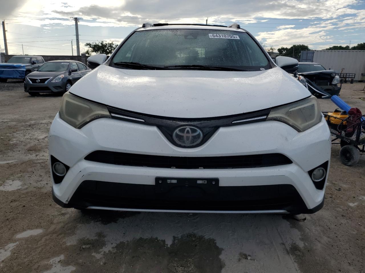 car-image car-image