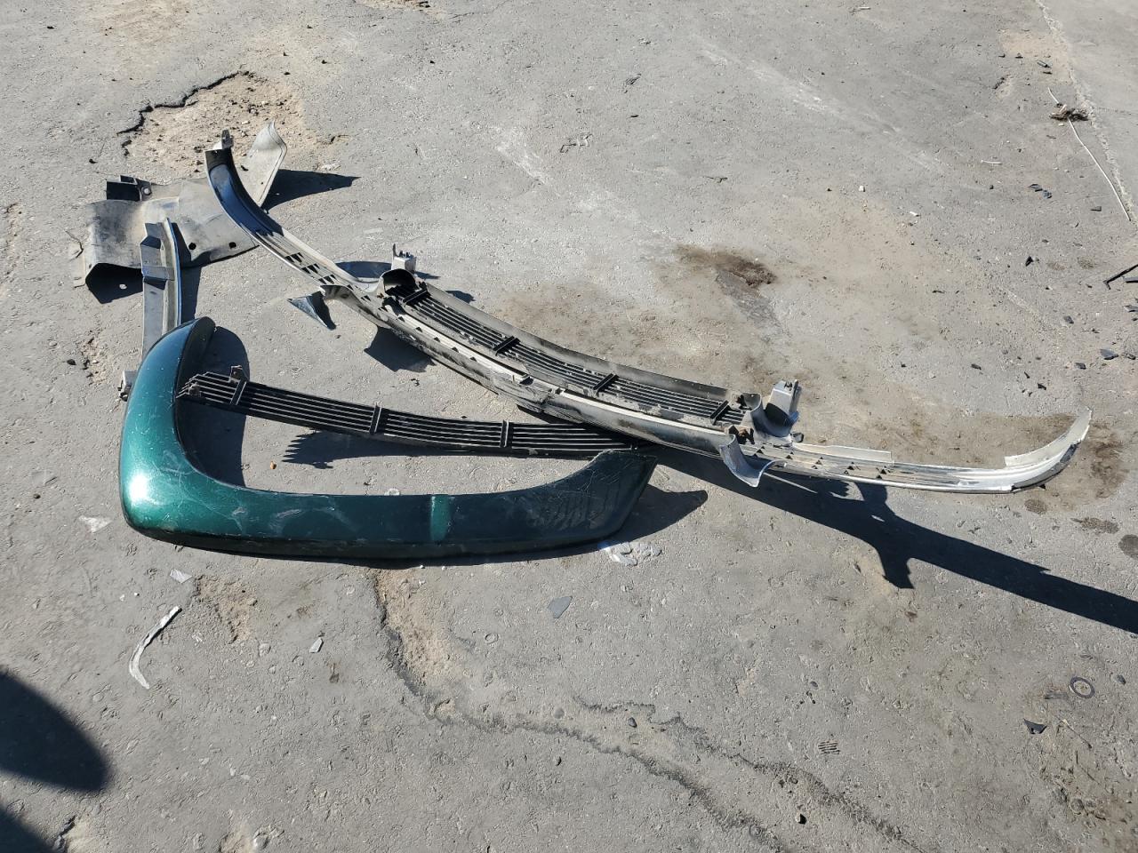 2003 Chevrolet Tahoe K1500 VIN: 1GNEK13T03J104196 Lot: 59954275