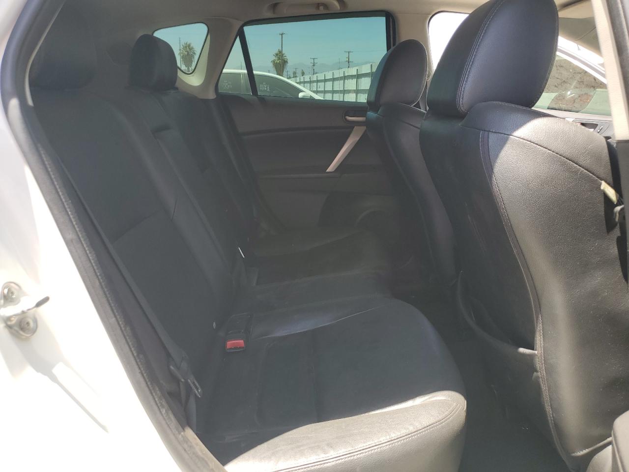 2011 Mazda 3 S VIN: JM1BL1M68B1431509 Lot: 63634685