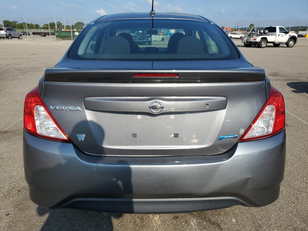 2016 Nissan Versa S VIN: 3N1CN7AP6GL890099 Lot: 66555195