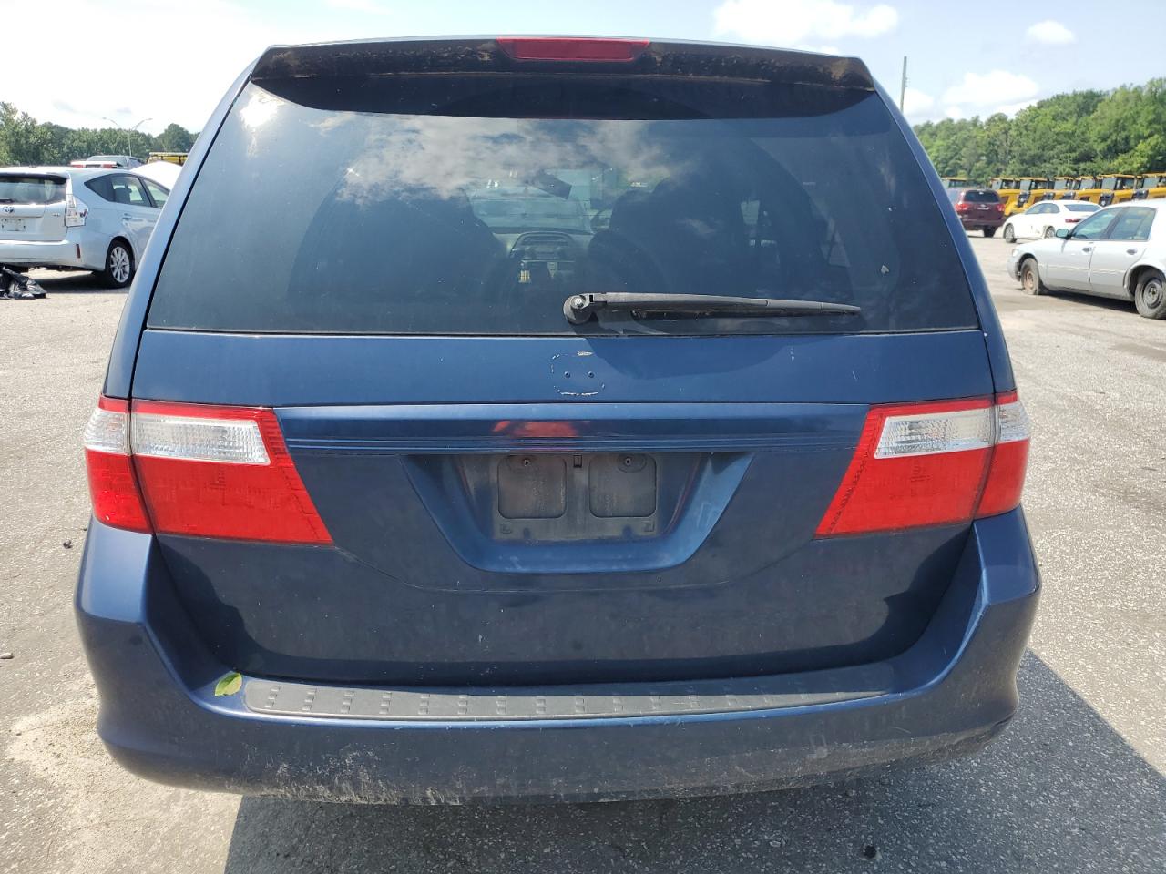 2007 Honda Odyssey Lx VIN: 5FNRL38227B090561 Lot: 64020475