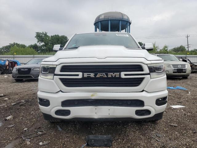  RAM 1500 2021 Белы