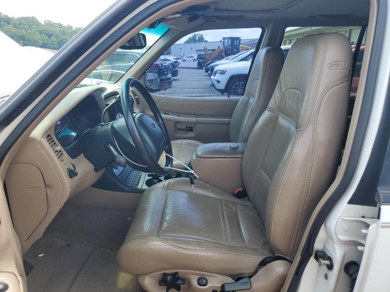 1999 Ford Explorer VIN: 1FMDU34E7XZA23483 Lot: 64259765