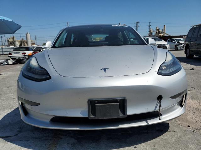  TESLA MODEL 3 2018 Srebrny