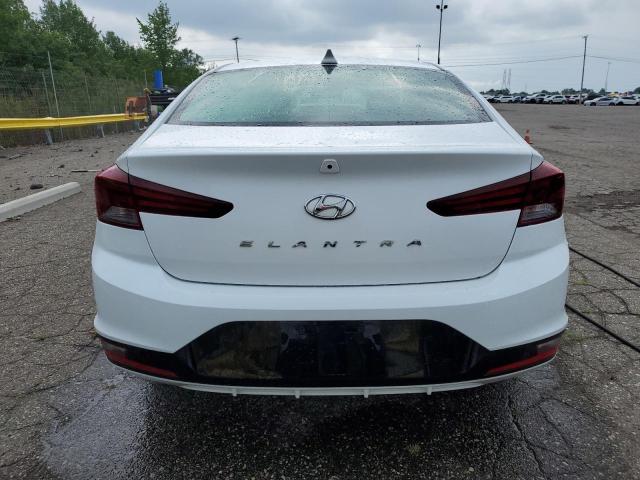  HYUNDAI ELANTRA 2019 Белы