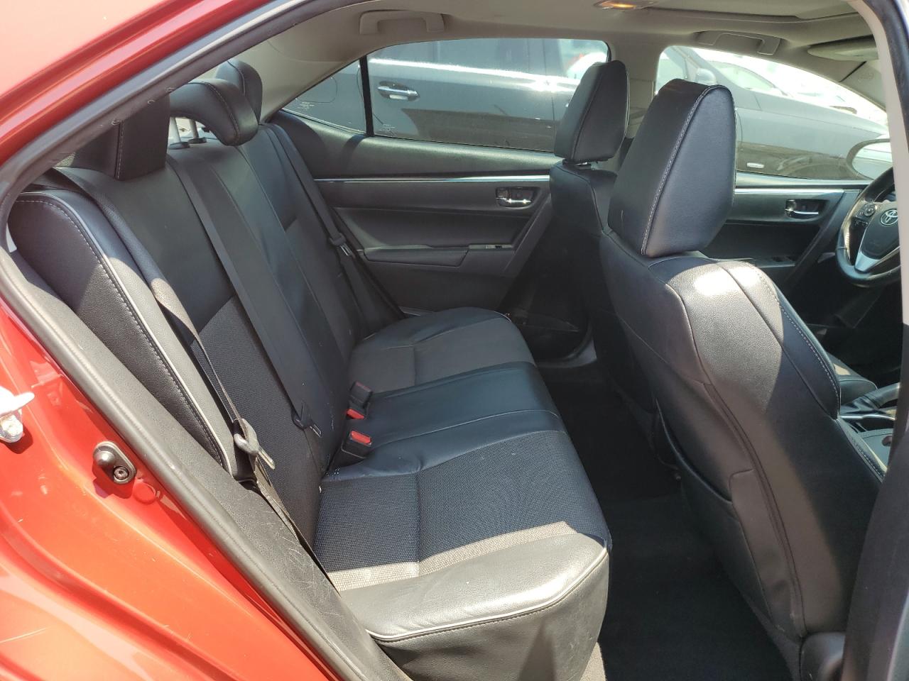 2014 Toyota Corolla L VIN: 5YFBURHE8EP176390 Lot: 64272025