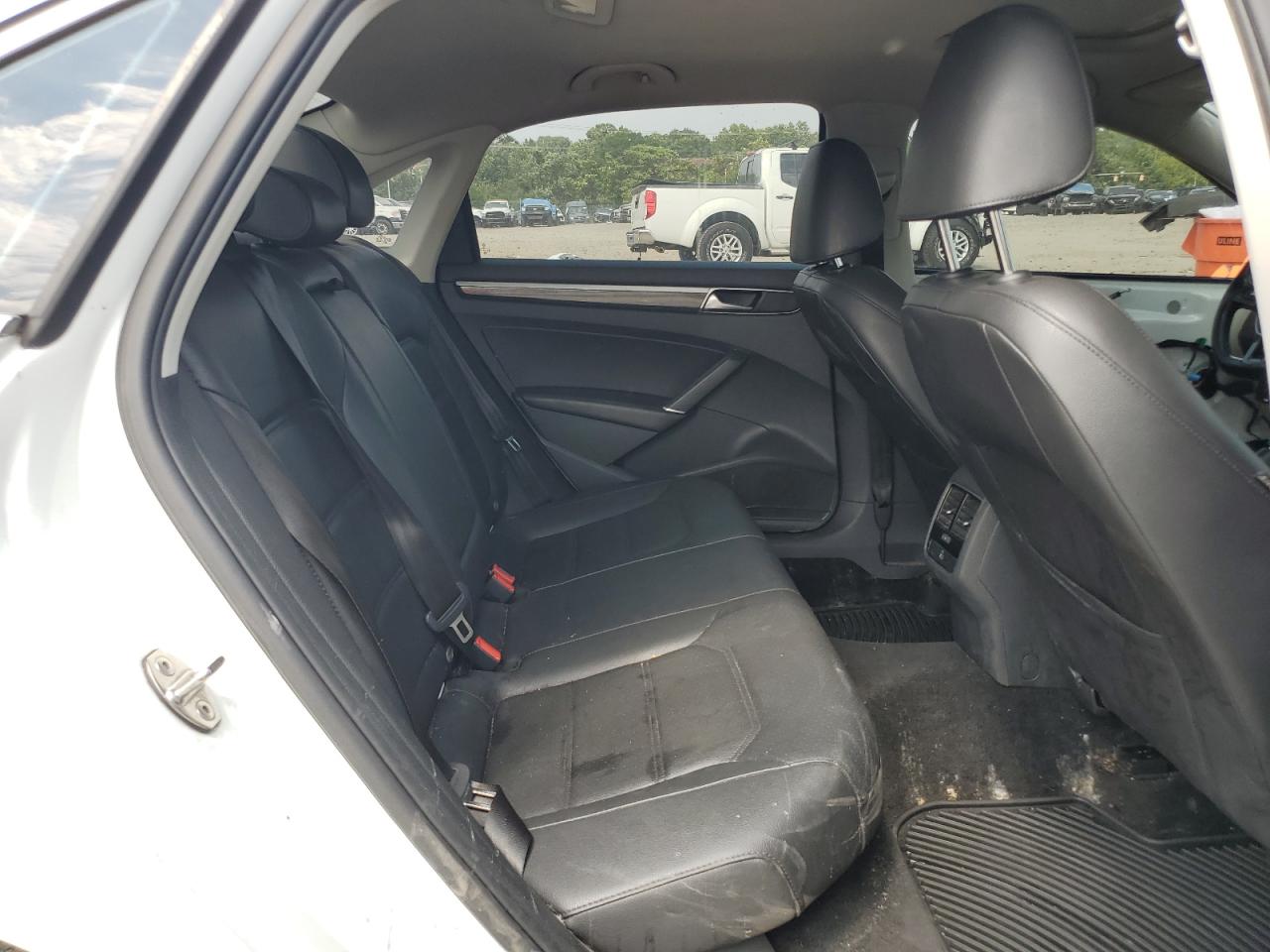 2018 Volkswagen Passat Se VIN: 1VWBA7A39JC020705 Lot: 66120395