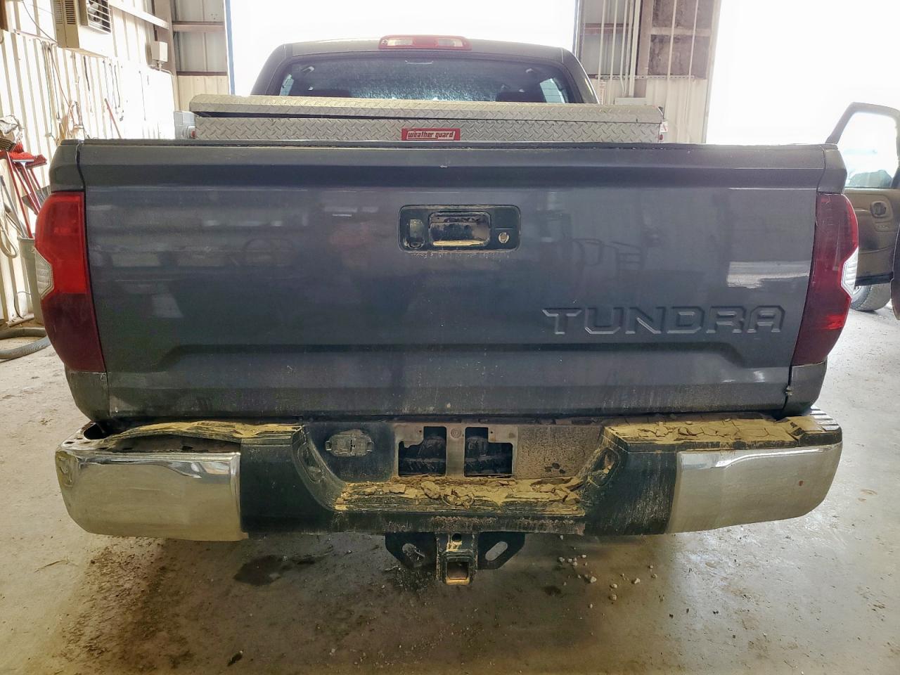 2017 Toyota Tundra Crewmax Limited VIN: 5TFFW5F18HX227428 Lot: 64666715