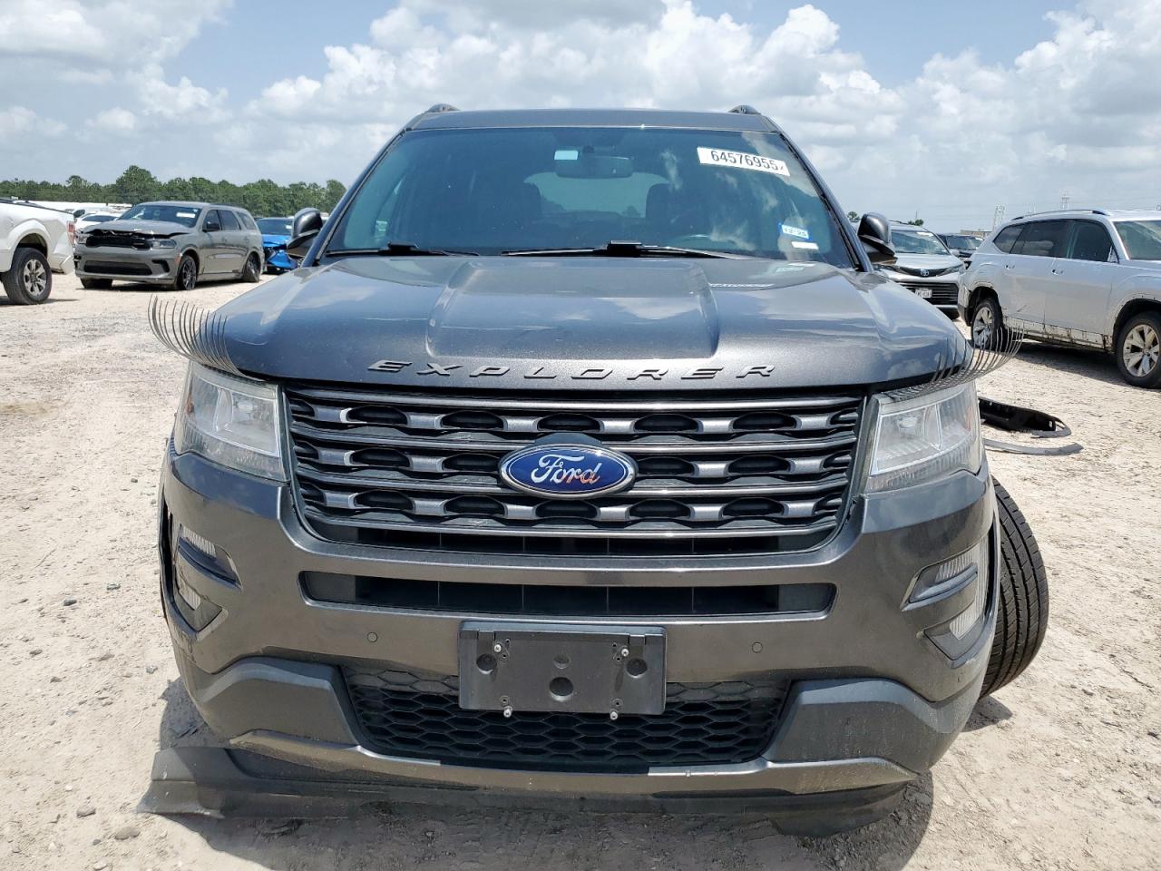 VIN: 1FM5K7D88HGD41816 2017 FORD EXPLORER