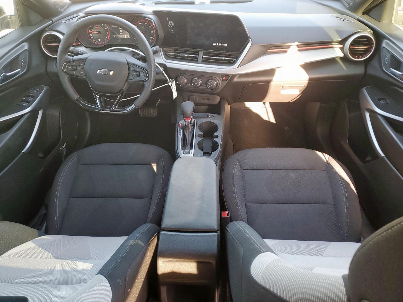 2025 Chevrolet Trax 1Rs VIN: KL77LGEP0SC035110 Lot: 66262885