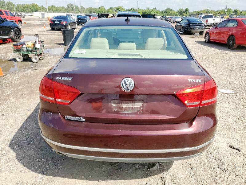 Sedans VOLKSWAGEN PASSAT 2013 Burgundy