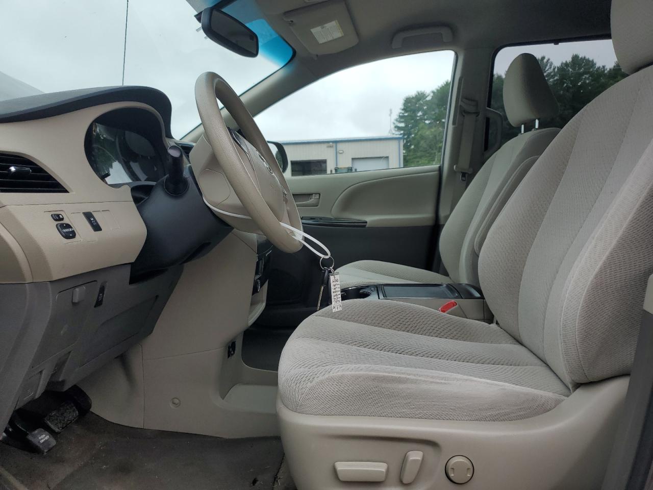 2012 Toyota Sienna Le VIN: 5TDKK3DC1CS266671 Lot: 64014955