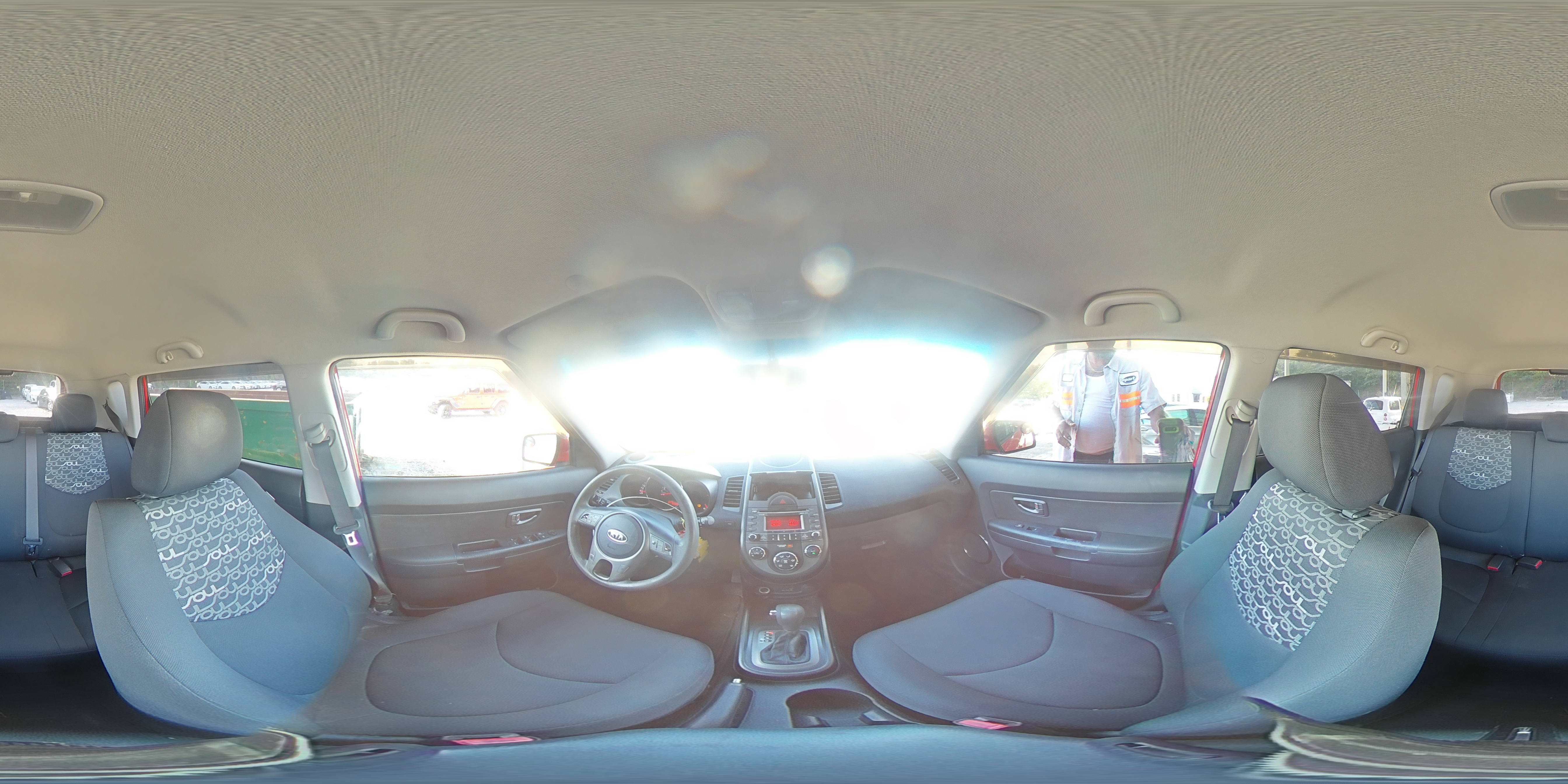 2011 Kia Soul + VIN: KNDJT2A24B7255123 Lot: 64428695
