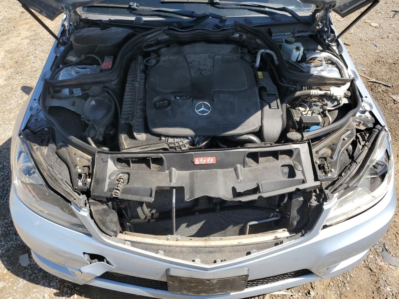 2013 Mercedes-Benz C 350 VIN: WDDGJ5HB1DF957633 Lot: 65576675