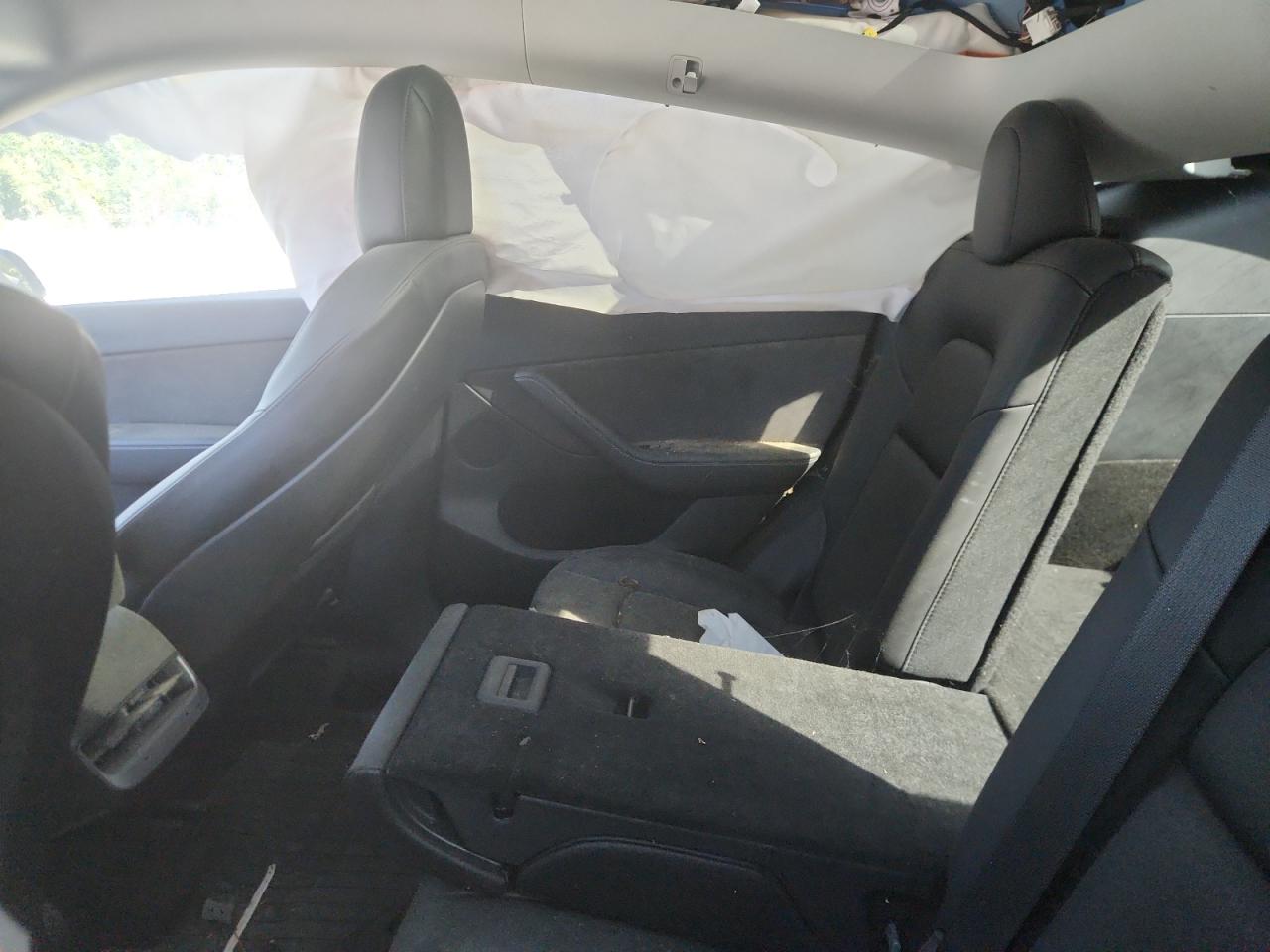2022 Tesla Model Y VIN: 7SAYGDEE7NF442747 Lot: 63482395