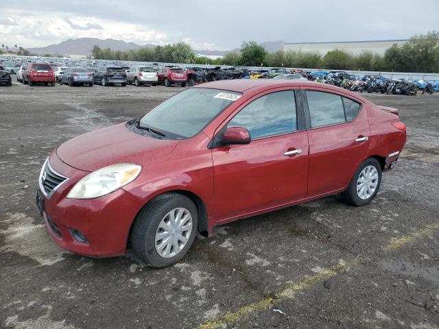  NISSAN VERSA 2013 Czerwony