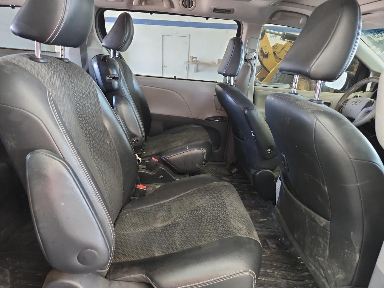 2013 Toyota Sienna Sport VIN: 5TDXK3DCXDS325045 Lot: 64995355