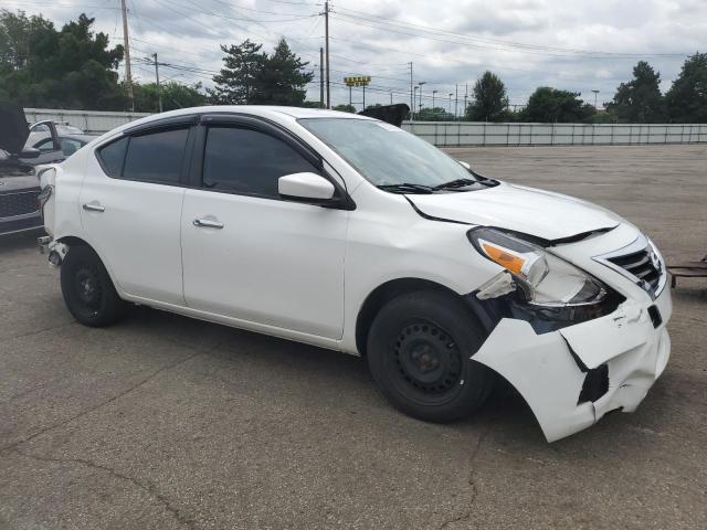  NISSAN VERSA 2019 Biały