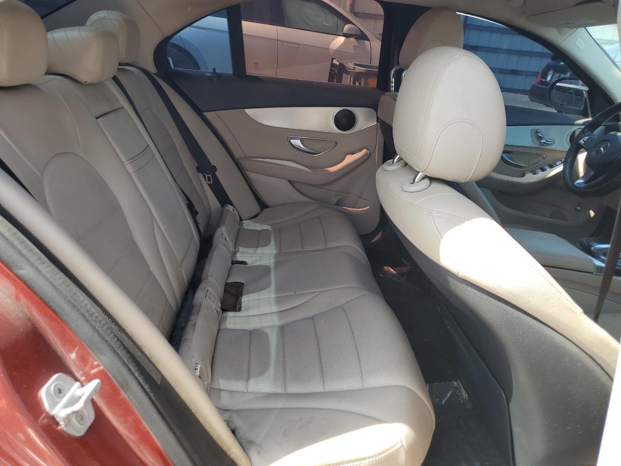2016 Mercedes-Benz C 300 VIN: 55SWF4JB3GU110115 Lot: 65613835