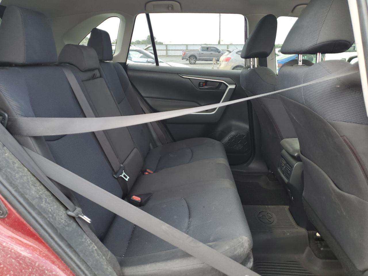 2020 Toyota Rav4 Le VIN: JTMMWRFV5LD061798 Lot: 64257215