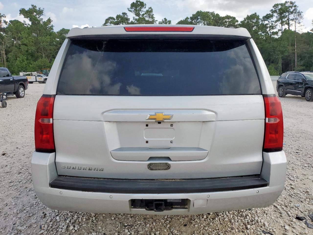 2019 Chevrolet Suburban K1500 Lt VIN: 1GNSKHKC8KR402413 Lot: 64475415
