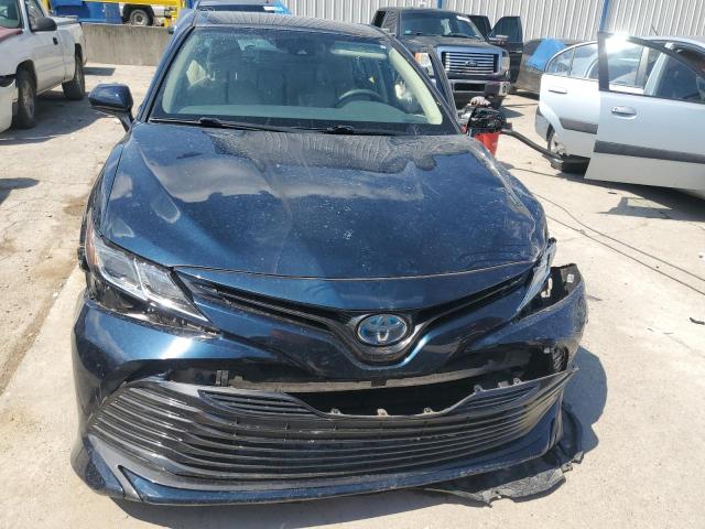  TOYOTA CAMRY 2019 Granatowy