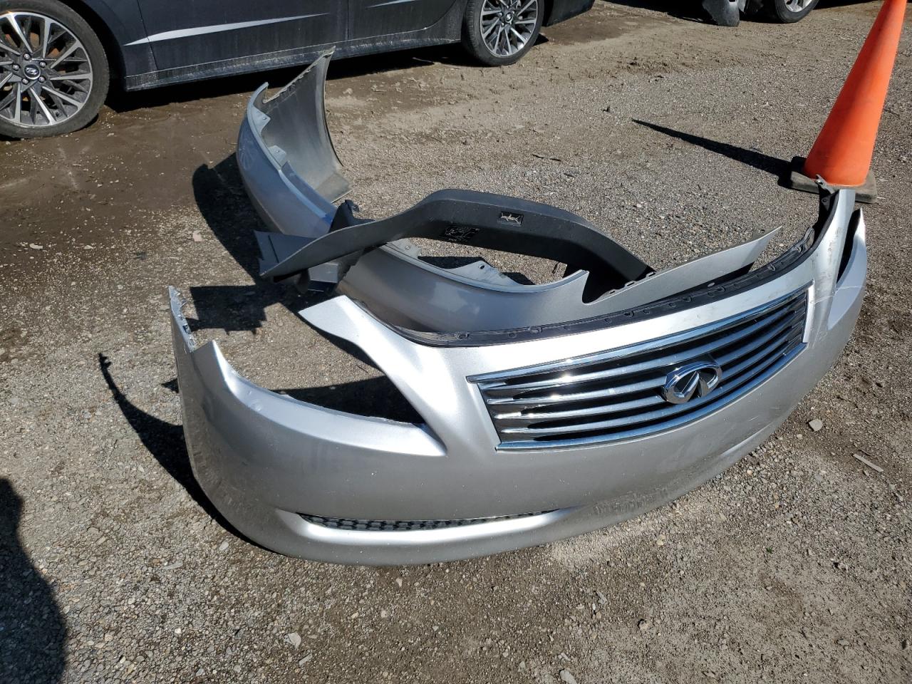 2010 Infiniti G37 Base VIN: JN1CV6FE4AM352693 Lot: 64362195