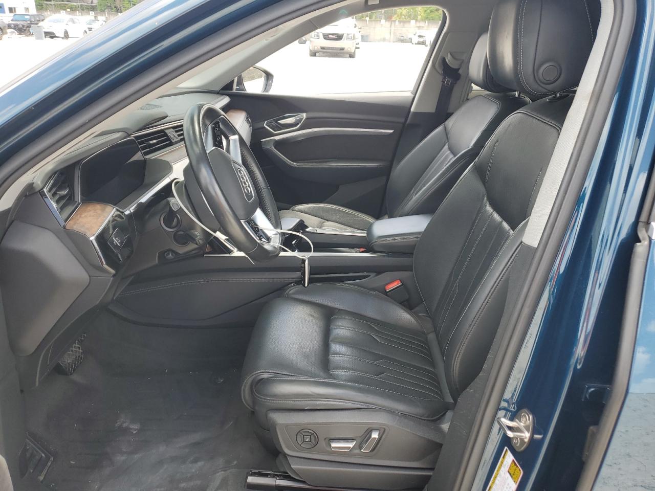 wa1vabge8kb013239 WA1VABGE8KB013239 2019 Audi E-Tron Prestige