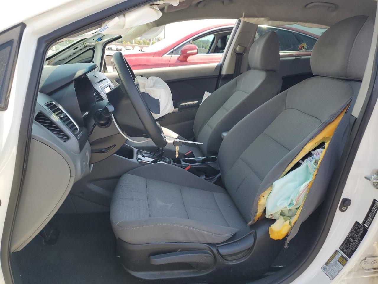 2018 Kia Forte Lx VIN: 3KPFK4A70JE281135 Lot: 65284045