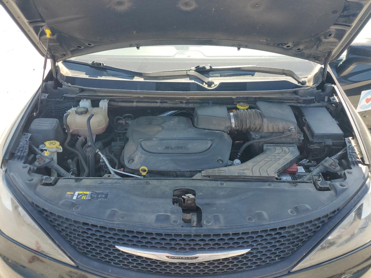 2022 Chrysler Voyager Lx VIN: 2C4RC1CGXNR105171 Lot: 66085295