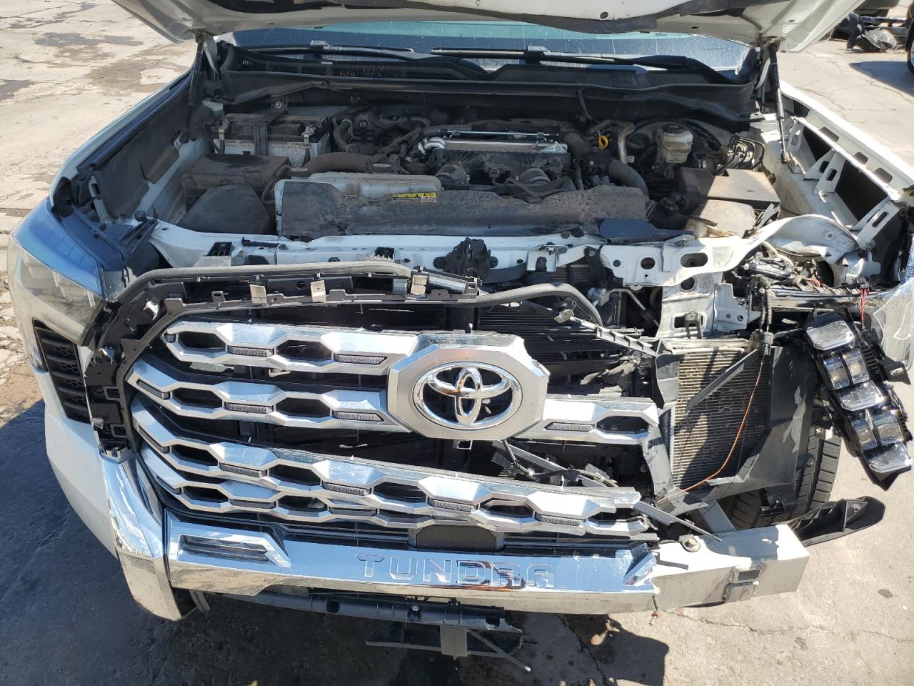 2022 Toyota Tundra Crewmax Platinum VIN: 5TFMA5EC0NX001212 Lot: 62729285