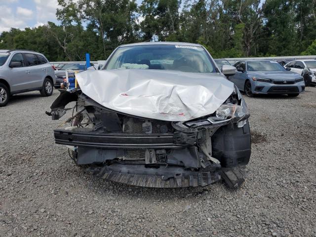  NISSAN SENTRA 2019 Srebrny