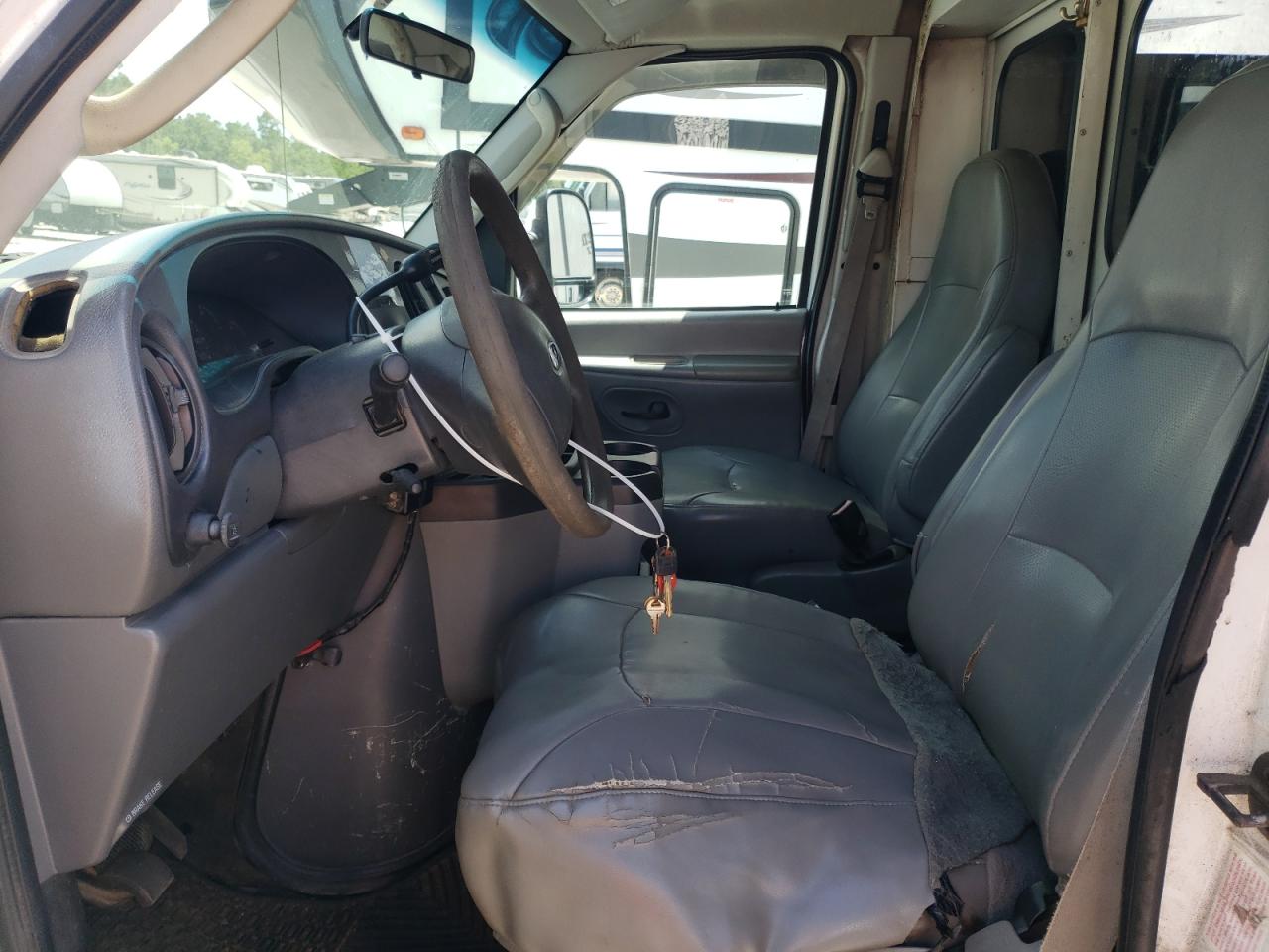 2003 Ford Econoline E350 Super Duty Cutaway Van VIN: 1FDWE35F63HA64264 Lot: 63506425