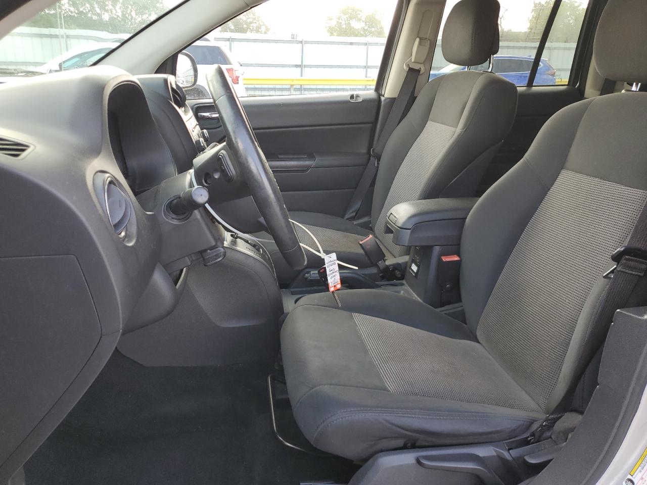 2011 Jeep Compass Sport VIN: 1J4NF1FB4BD250527 Lot: 64399565