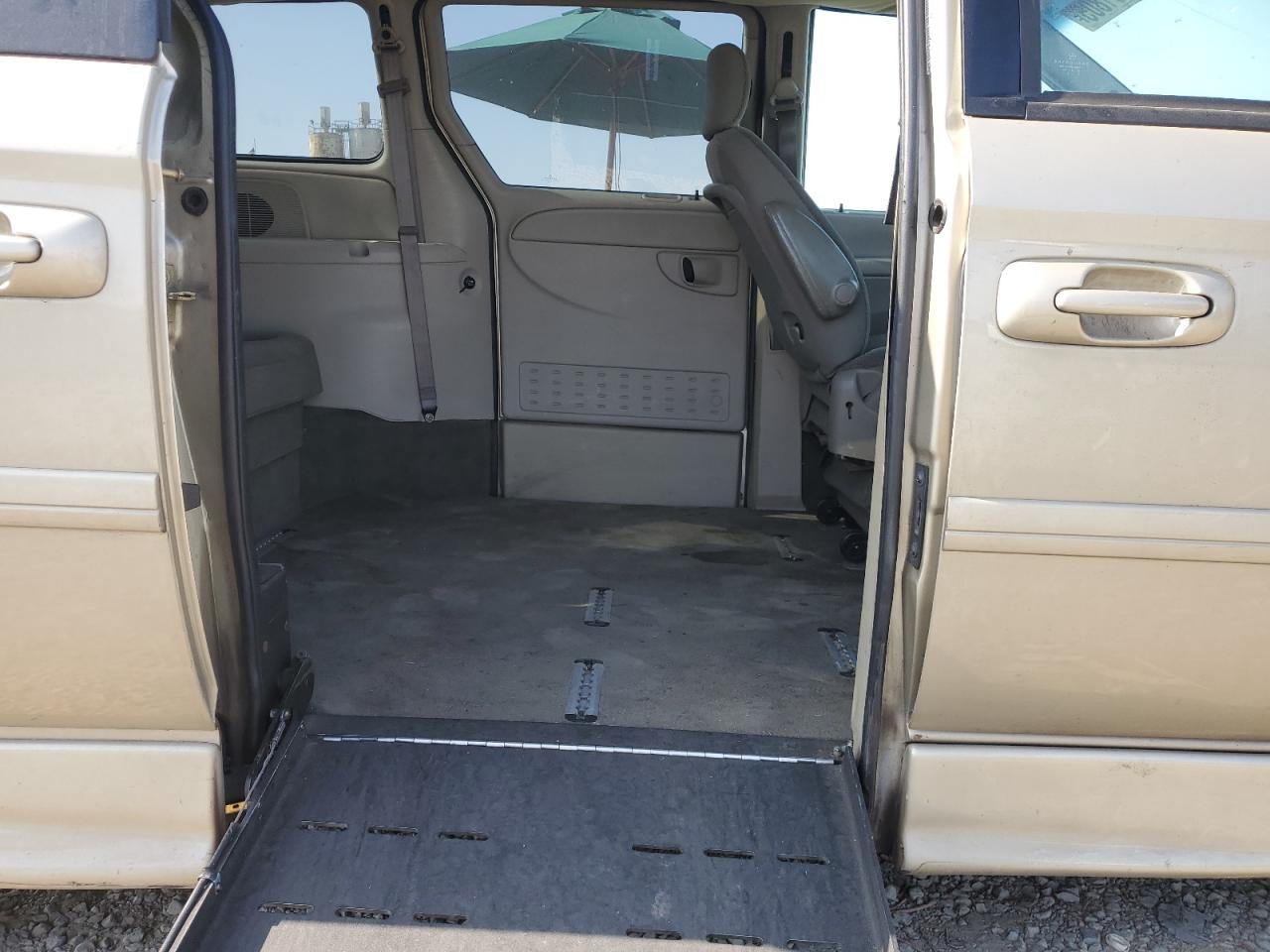 2005 Dodge Grand Caravan Sxt VIN: 2D4GP44L15R355006 Lot: 63301805