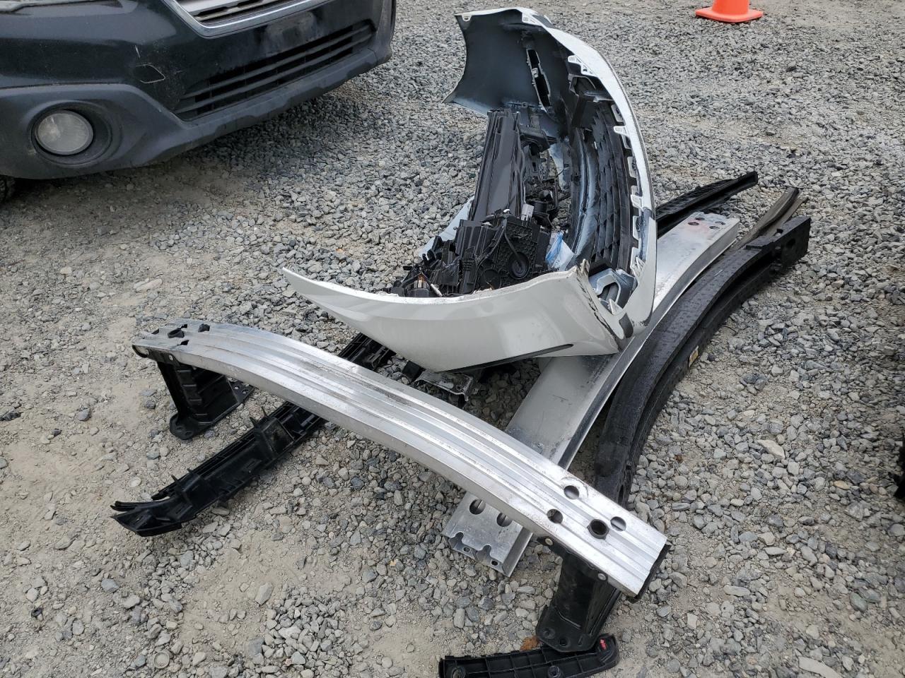 2020 Toyota Prius L VIN: JTDKARFU6L3121073 Lot: 65476235