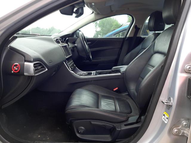 2015 JAGUAR XE PRESTIG